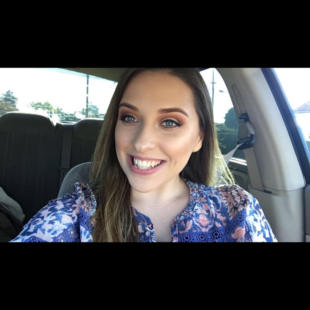 Meet your Posher, Leah